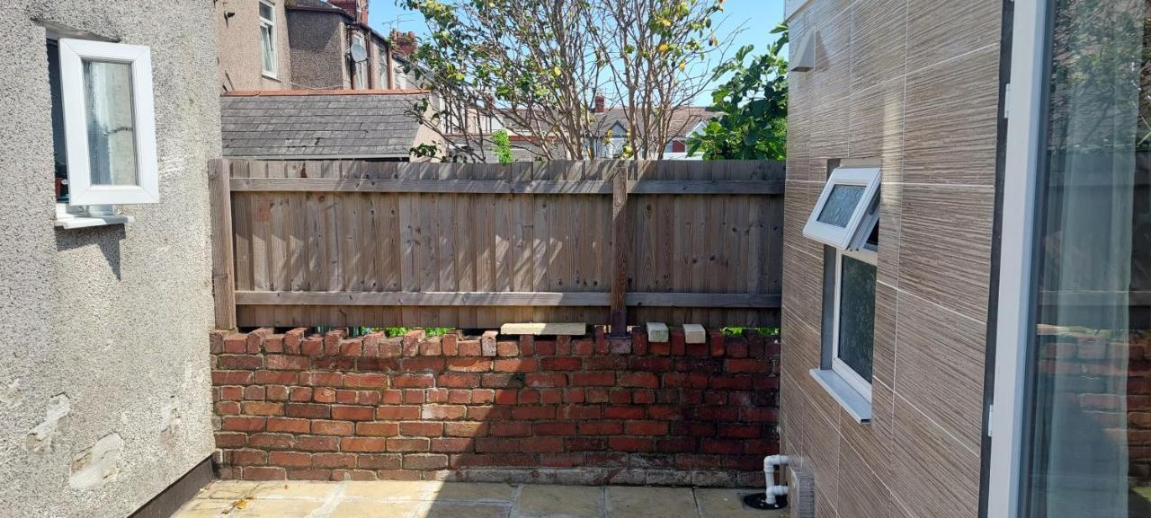 Homey Studio In Newport Perfect For Couples & Travelers Экстерьер фото